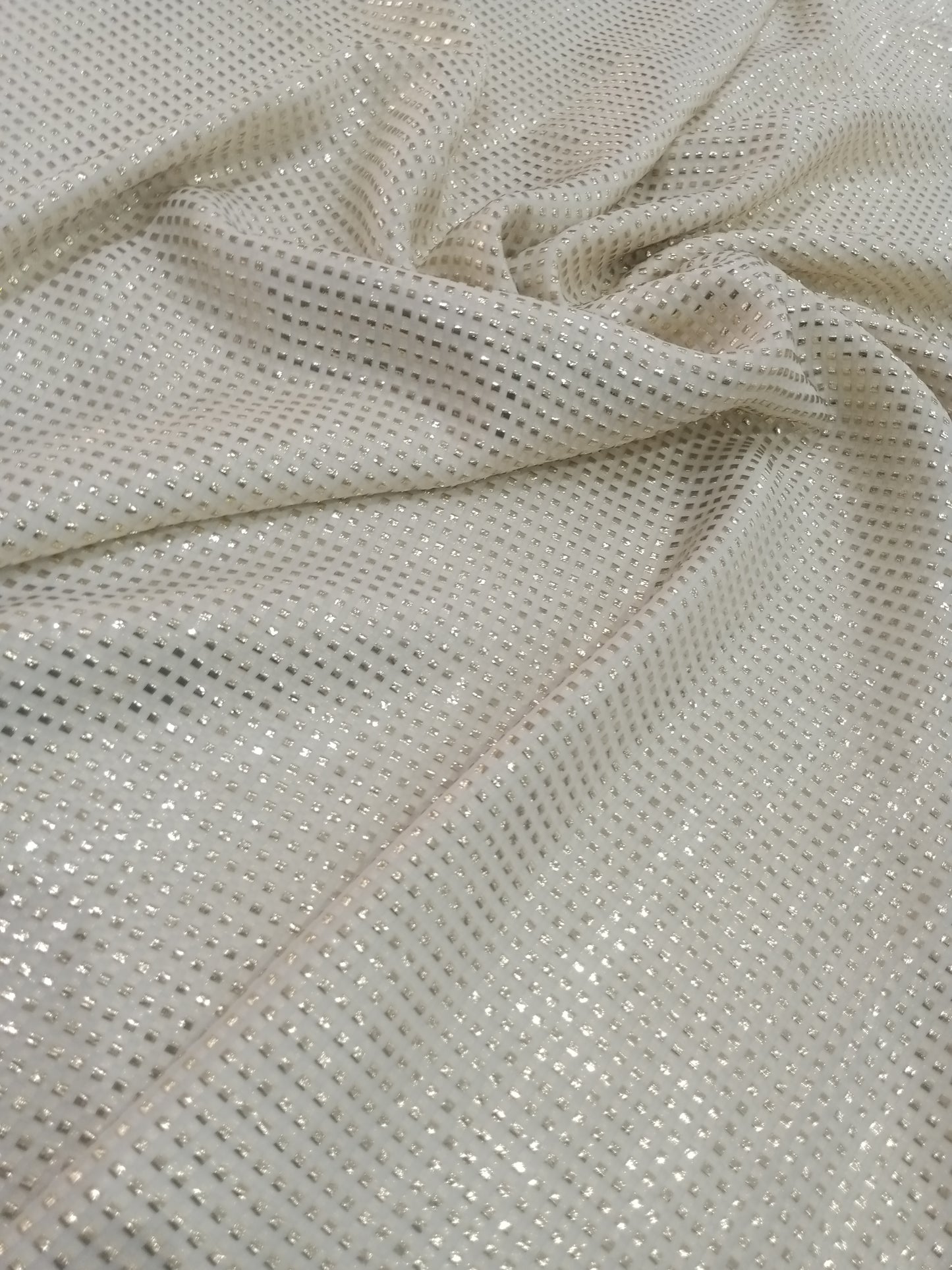 Tlija de soie en lurex
