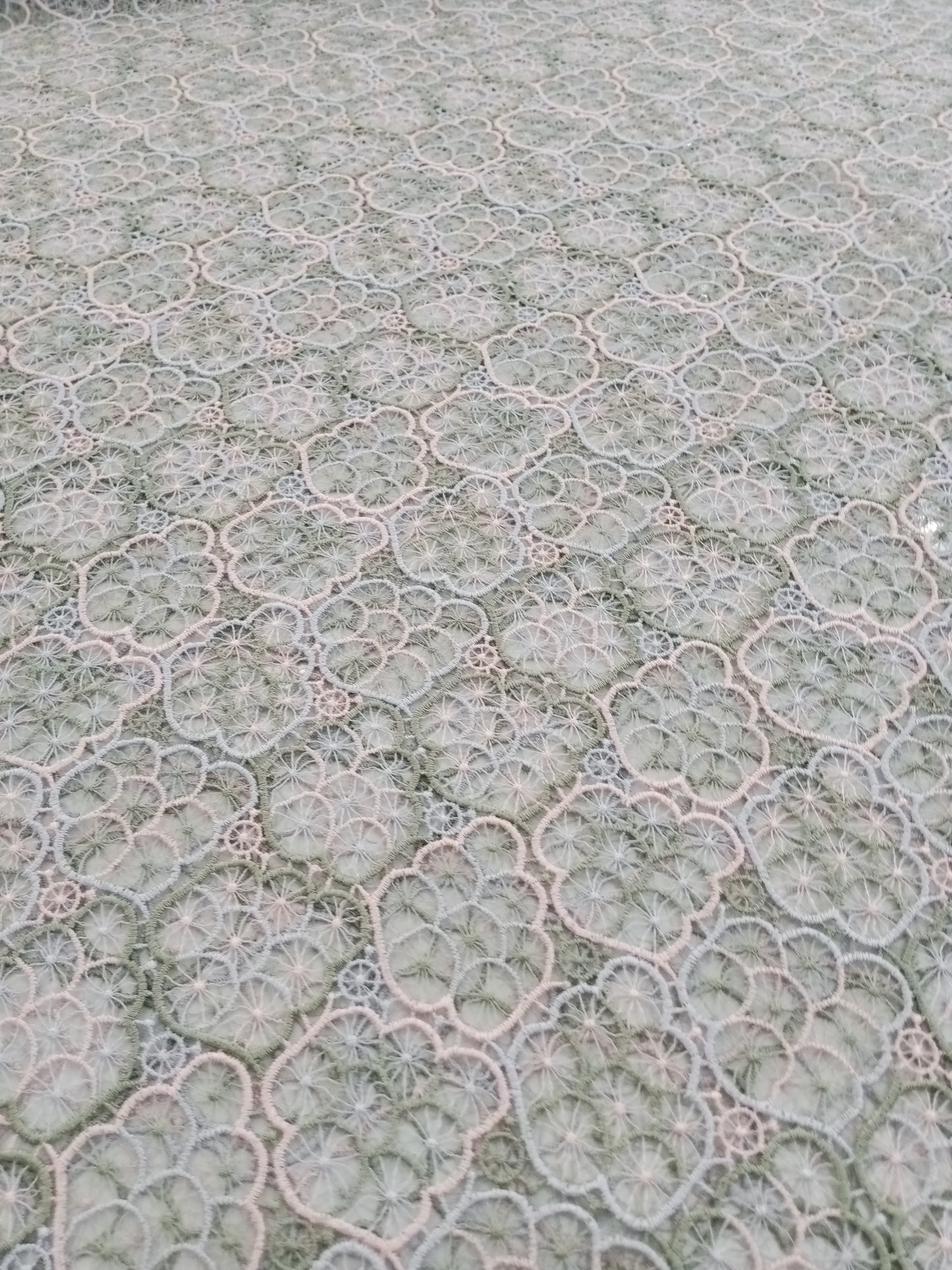 Dentelle de soie
