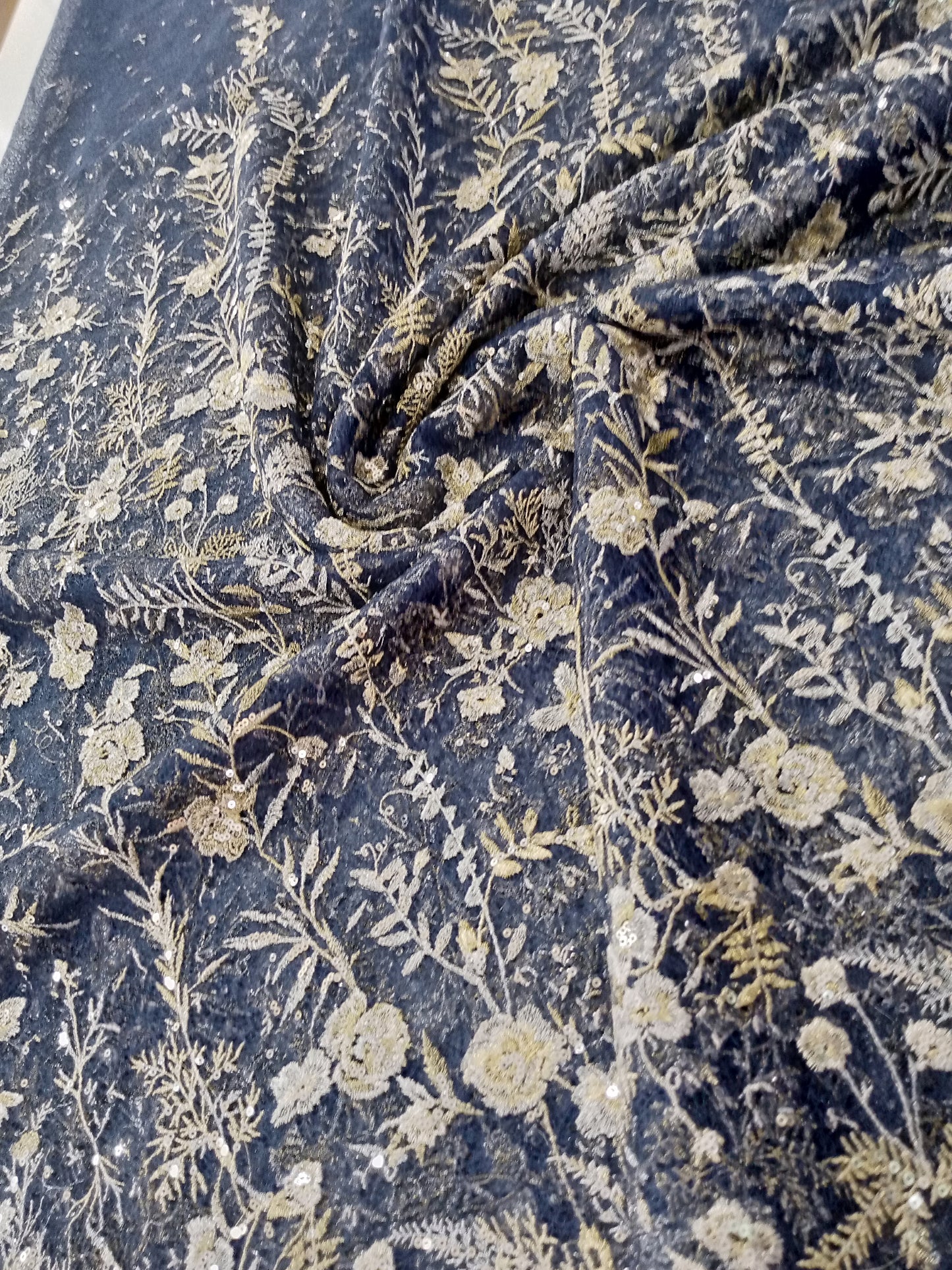 Dentelle de soie