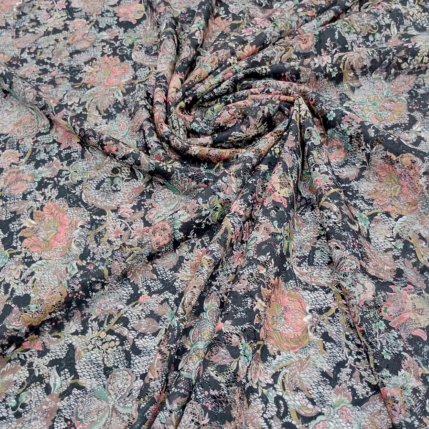 Dentelle de soie