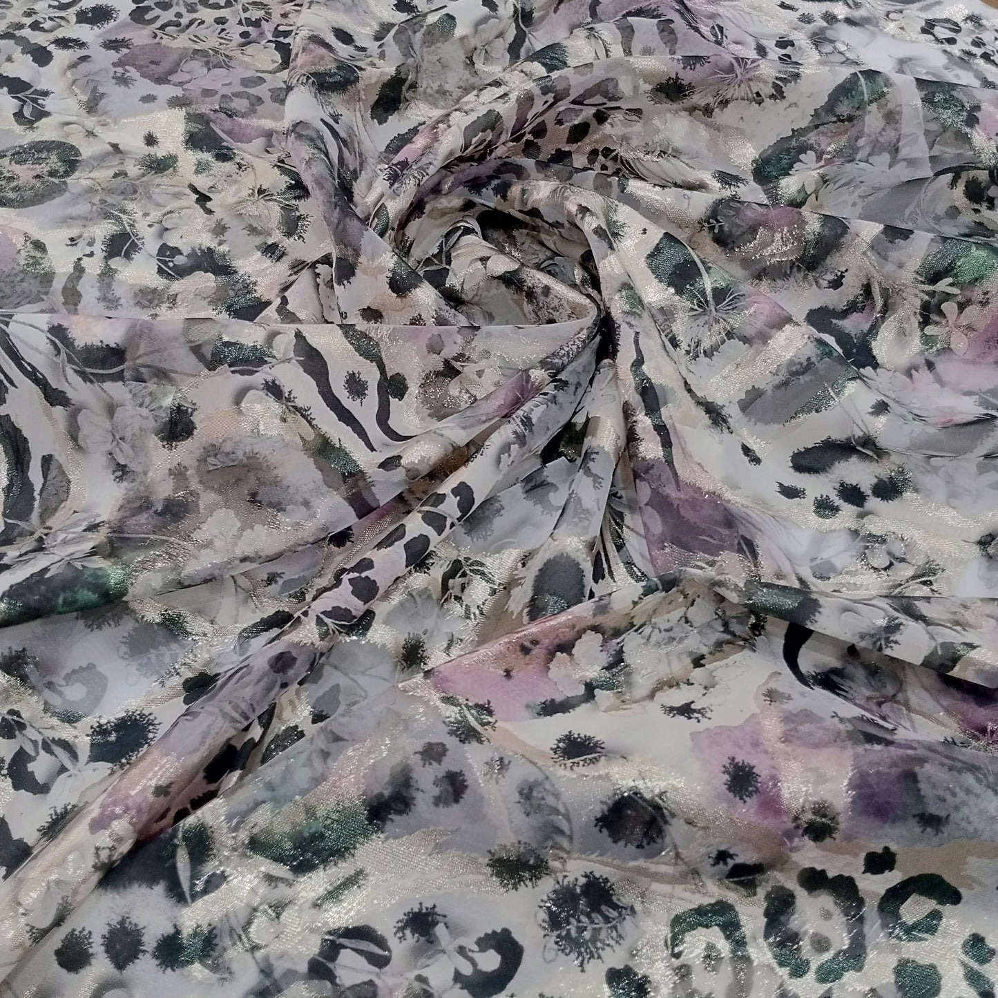 Silk fil coupé organza