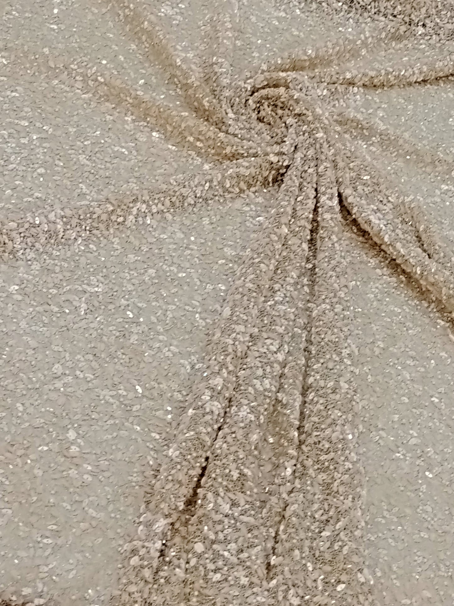 Tenue a paillette et perlé