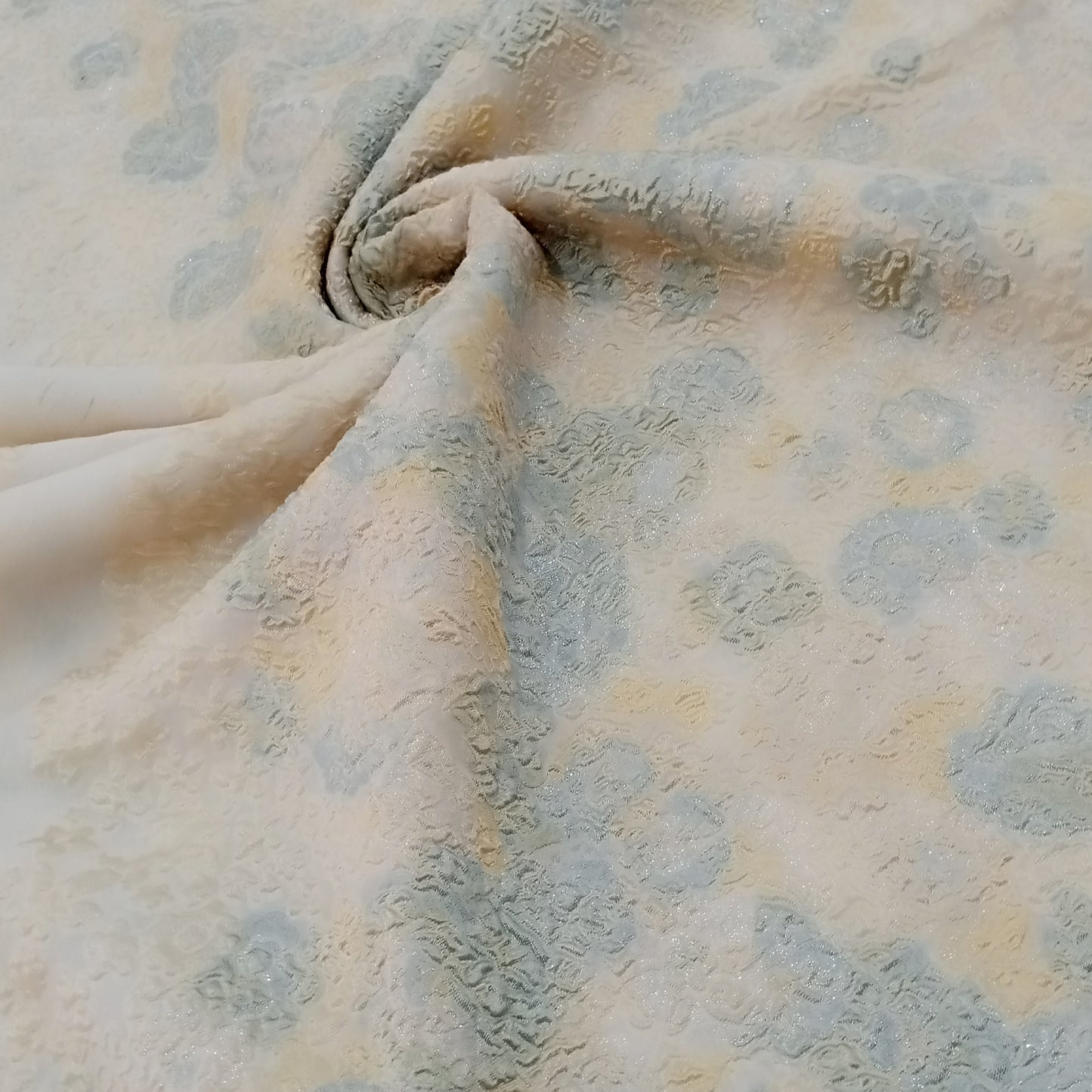 Silk fil coupé organza