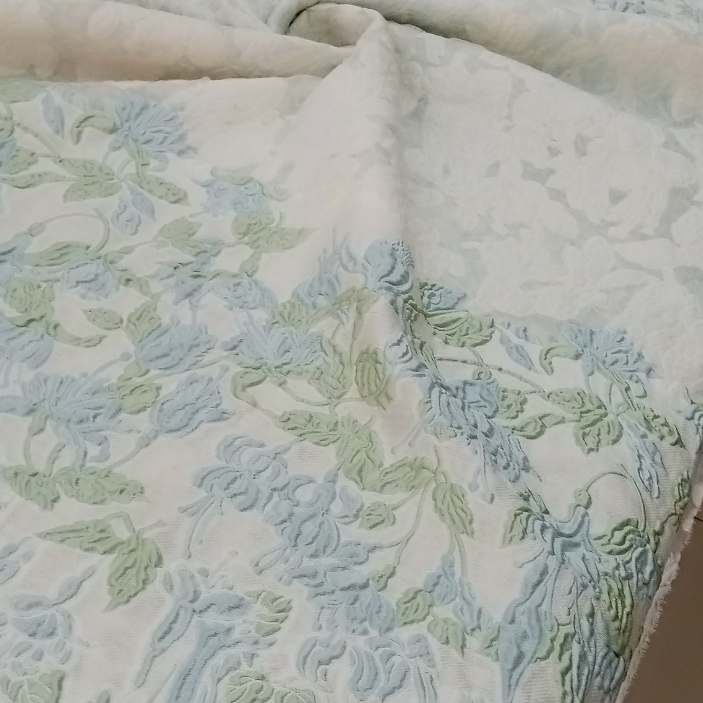 Silk fil coupé organza