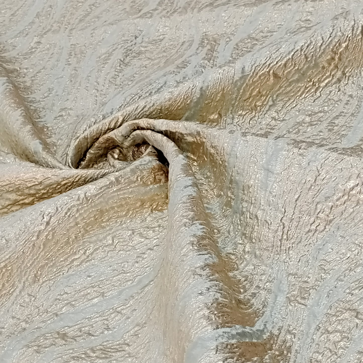 brochet organza