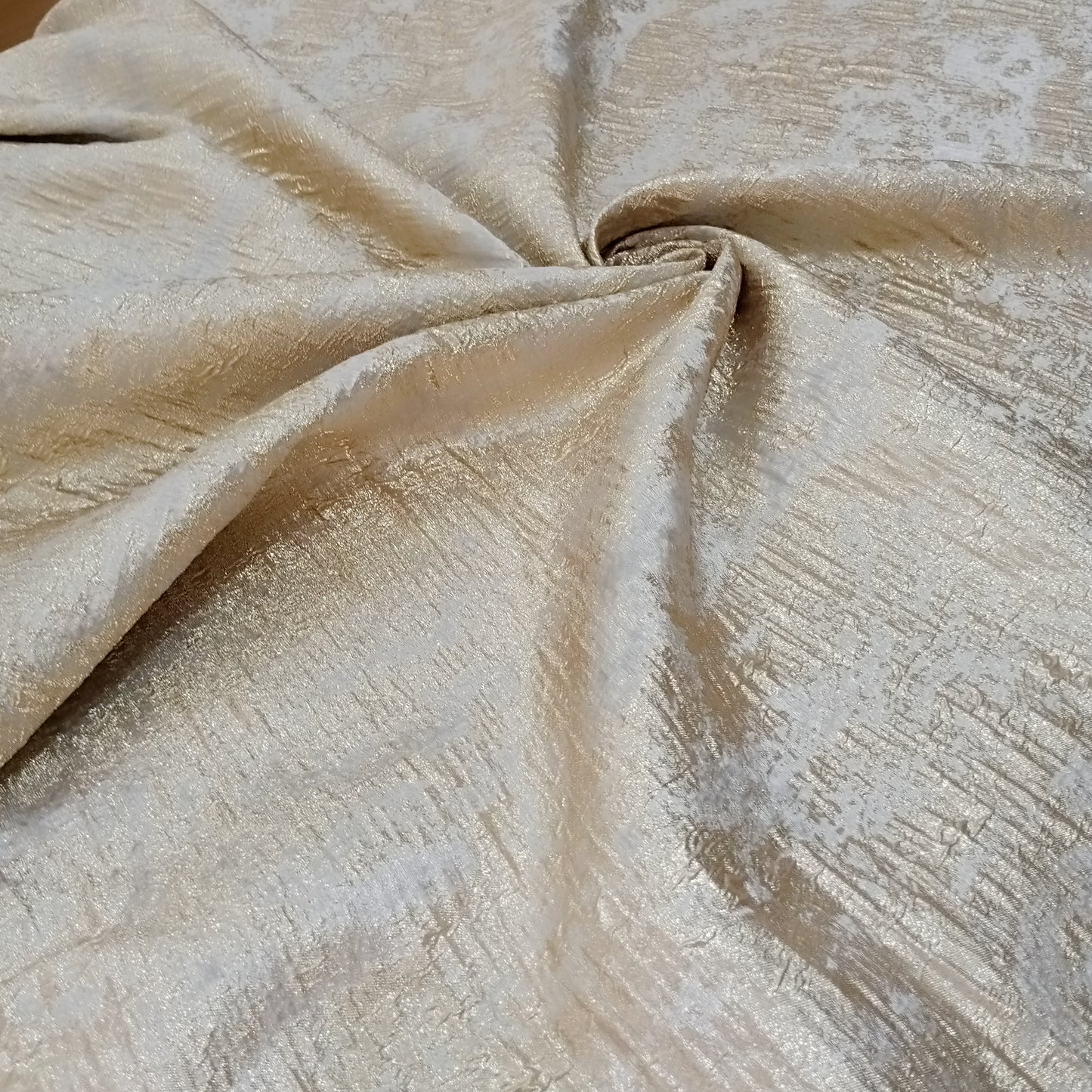 brochet organza