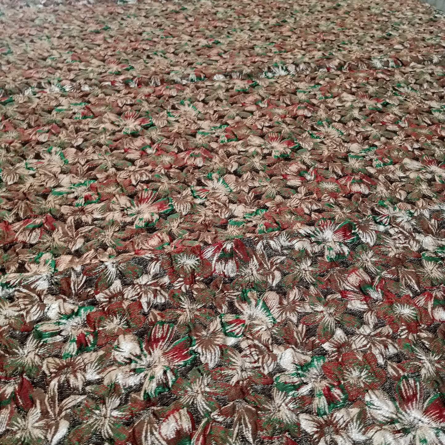 brochet organza