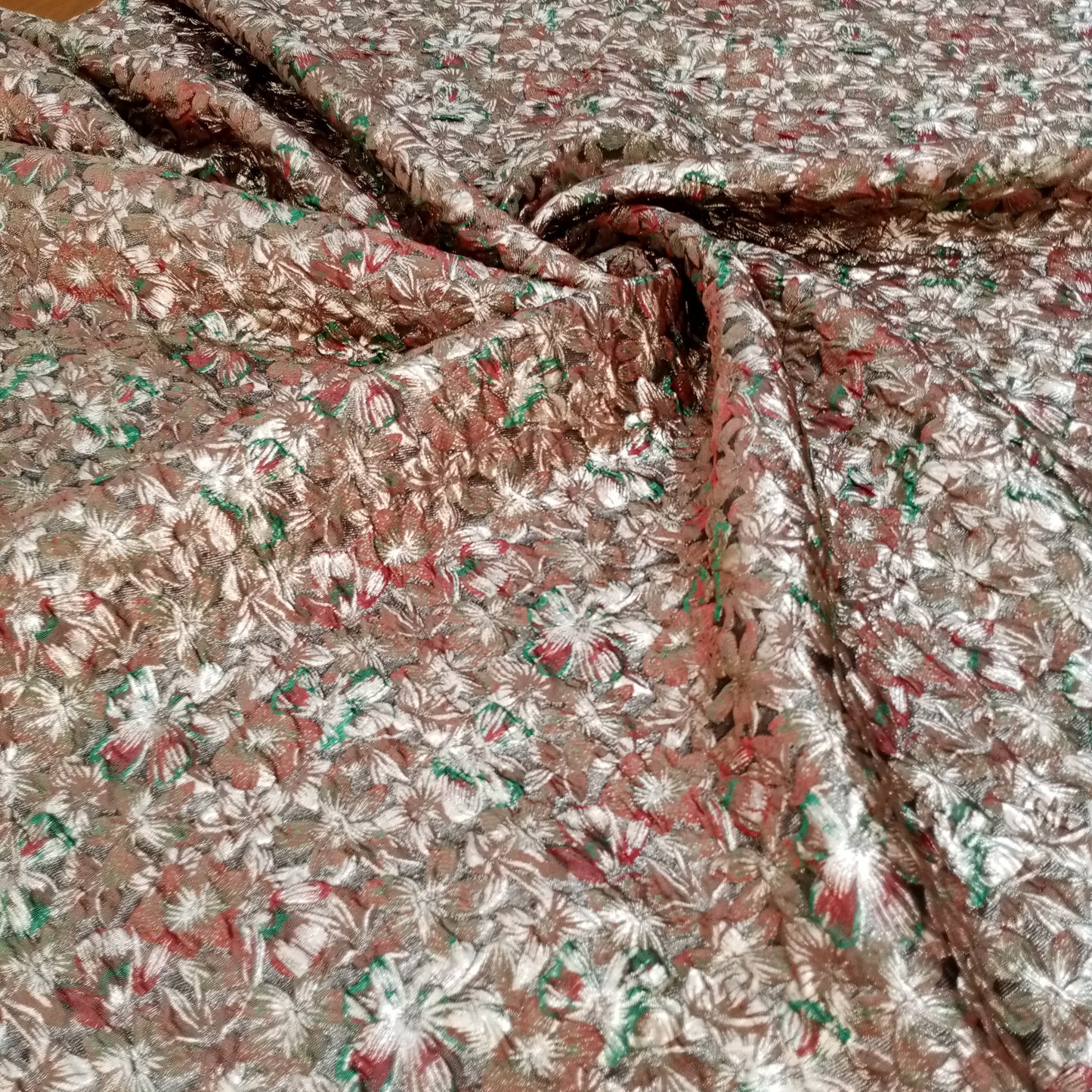brochet organza
