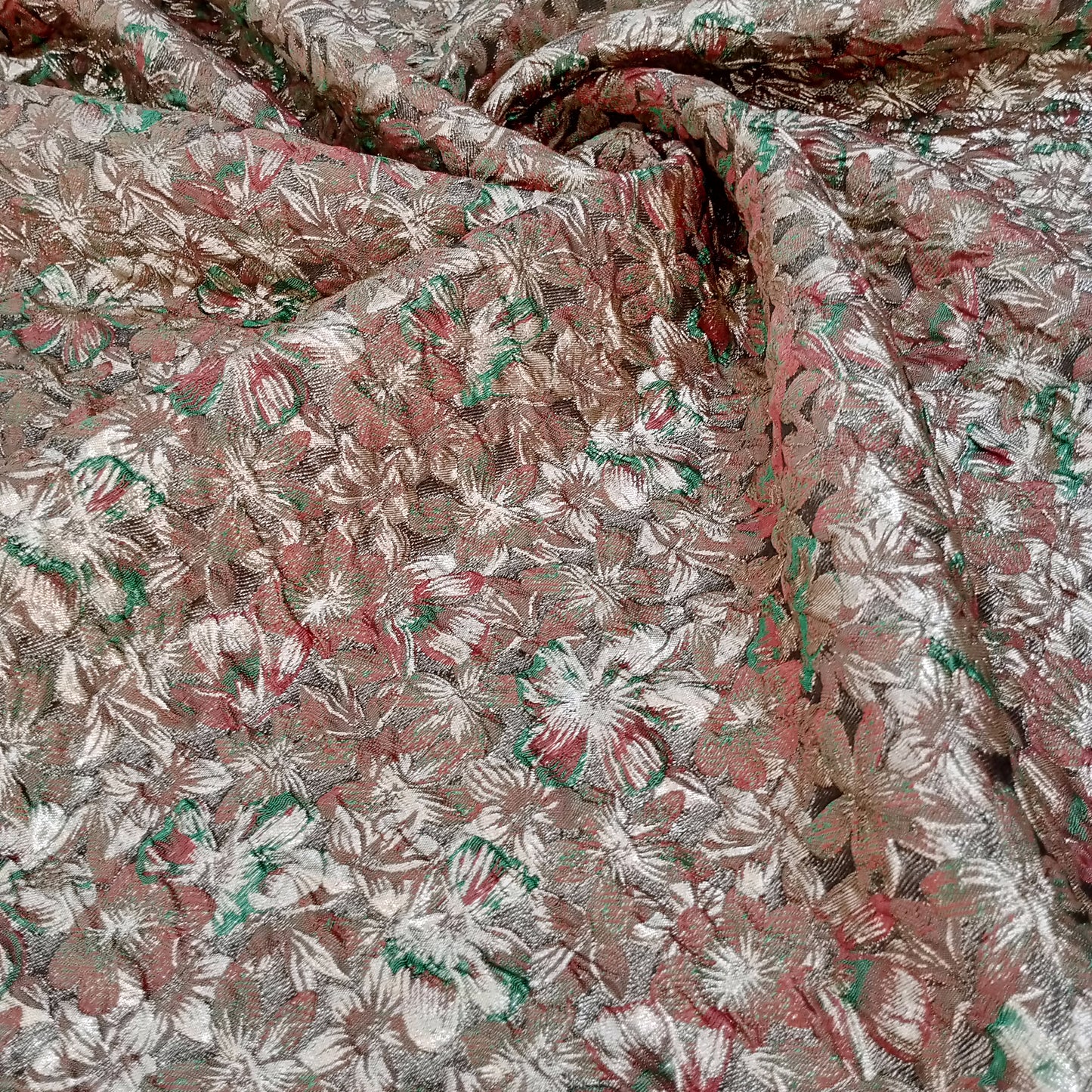 brochet organza
