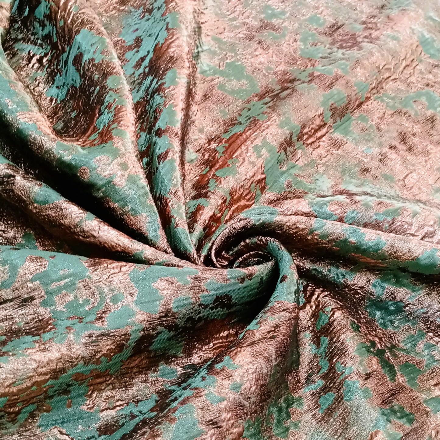 brochet organza