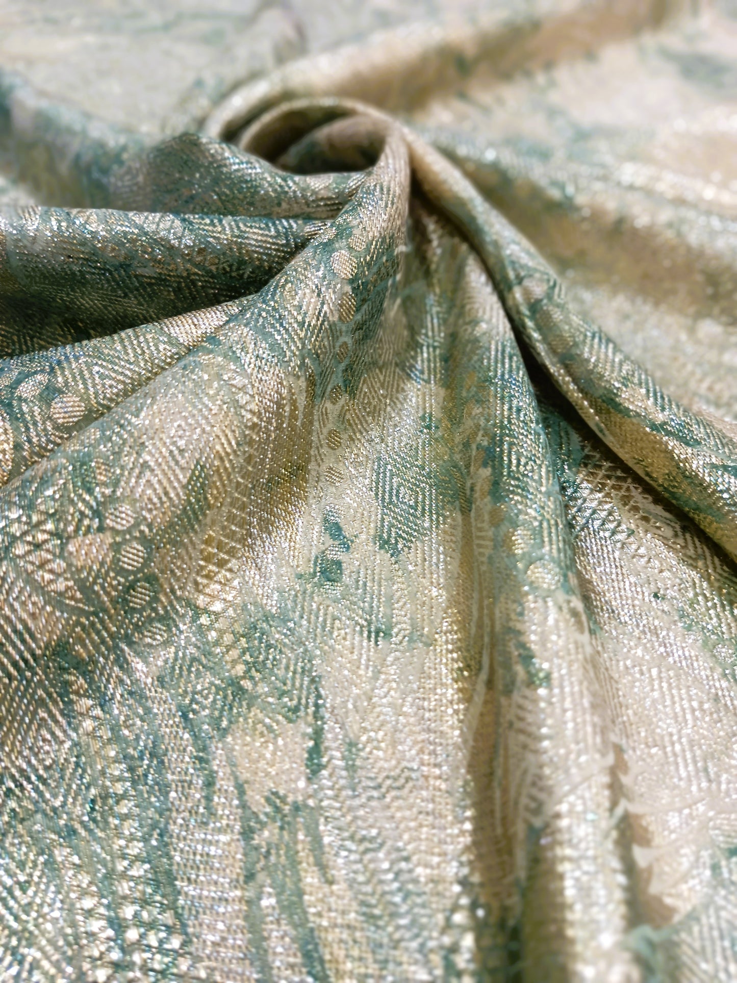 Tissu laminé nouveau collection
