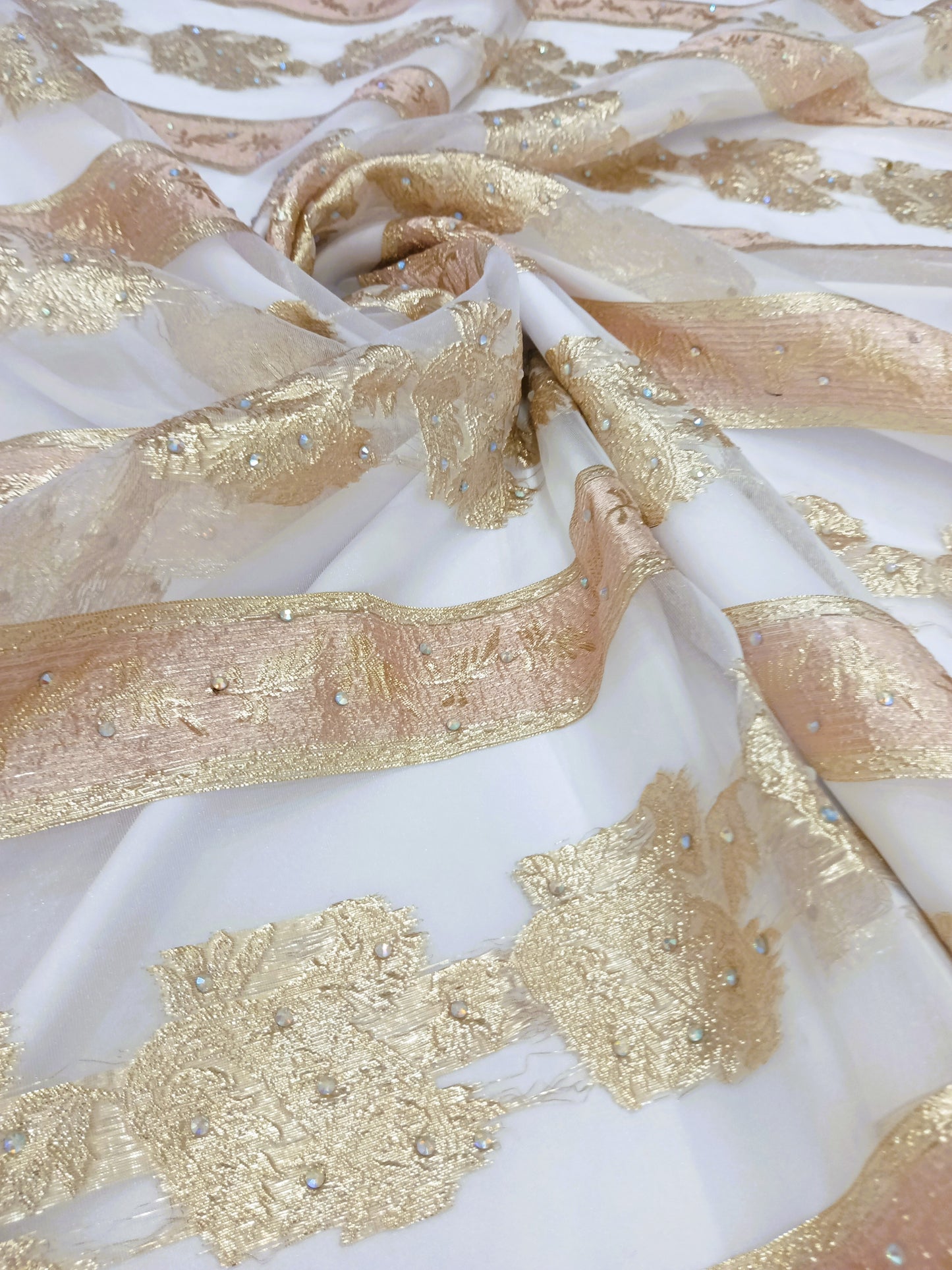 Silk fil coupé organza