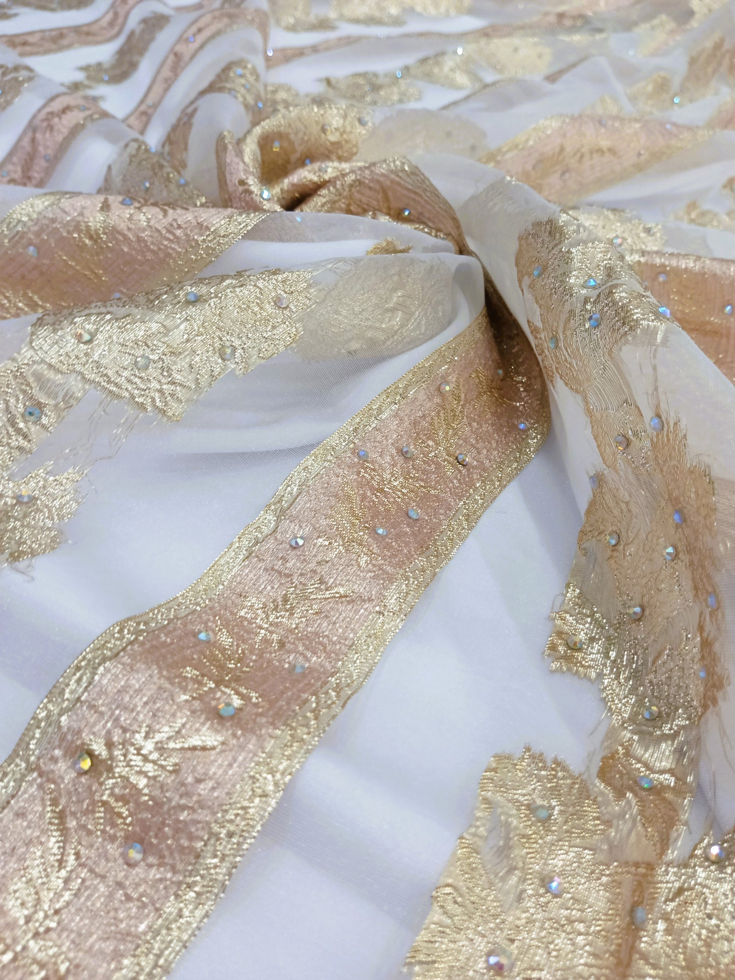 Silk fil coupé organza