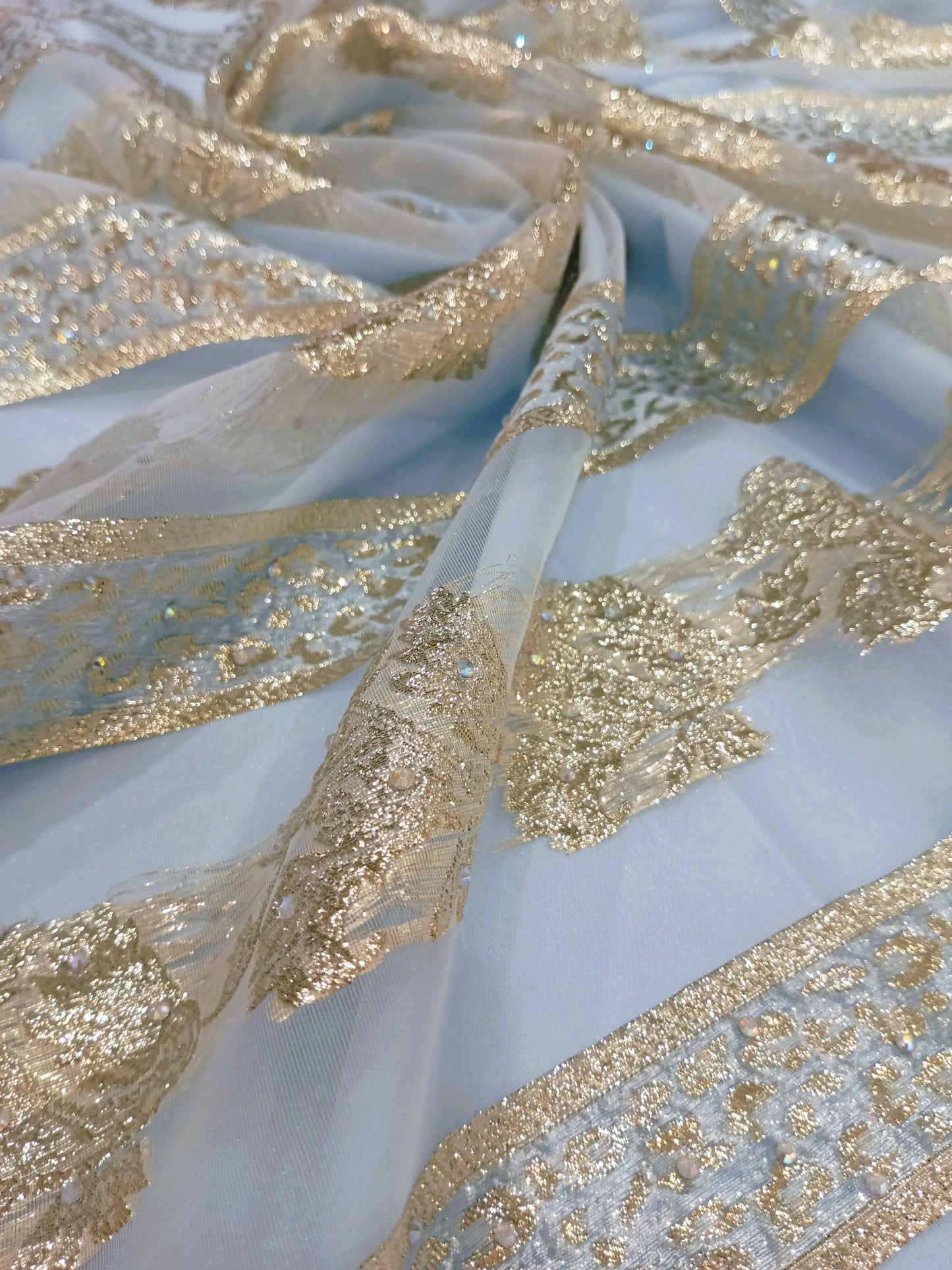 Silk fil coupé organza