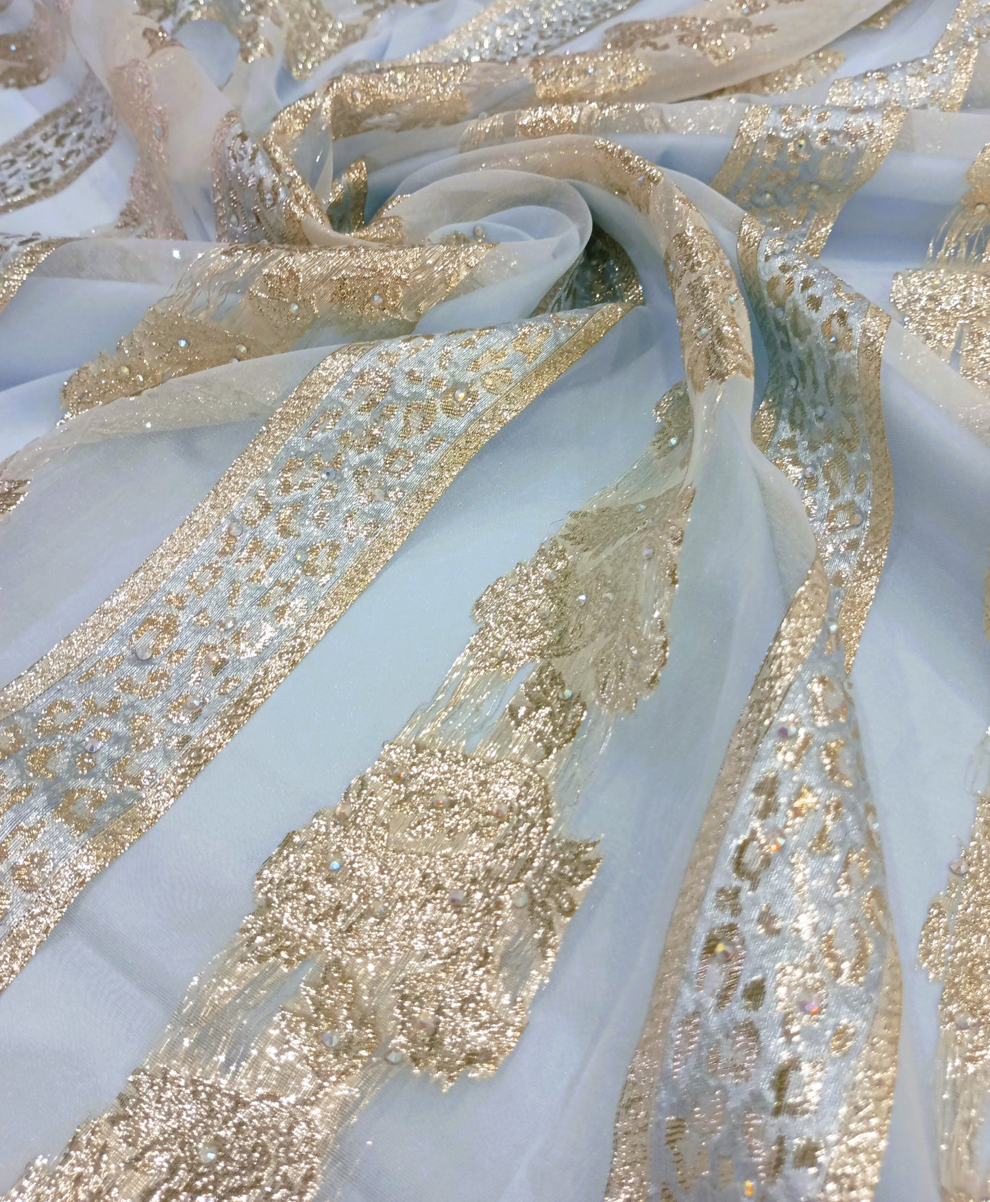 Silk fil coupé organza
