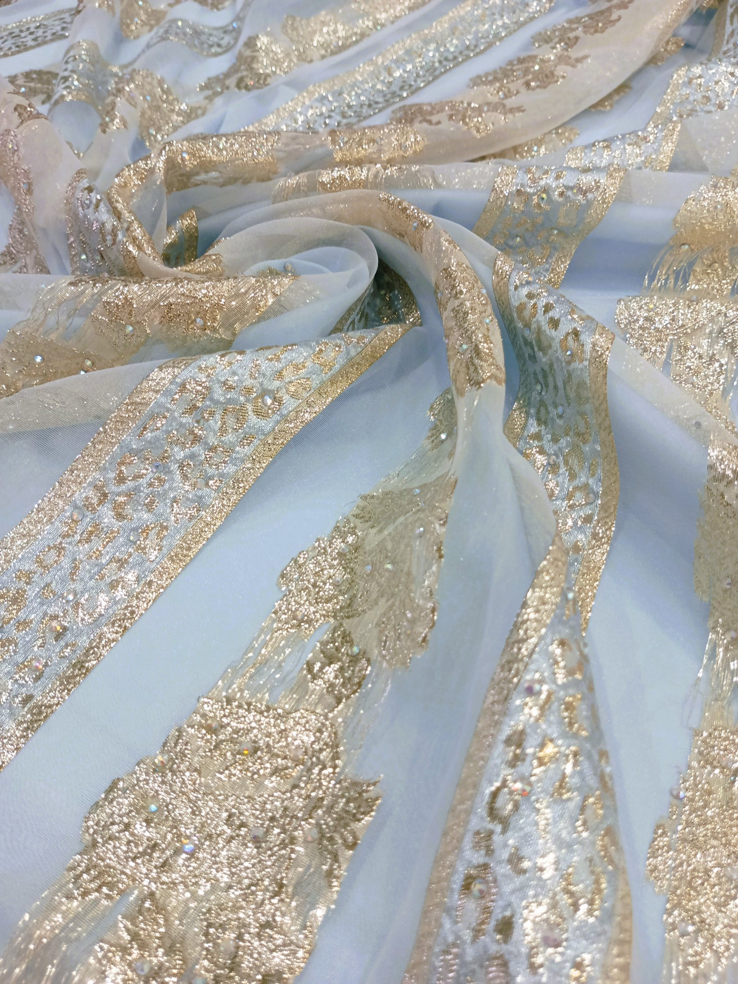 Silk fil coupé organza