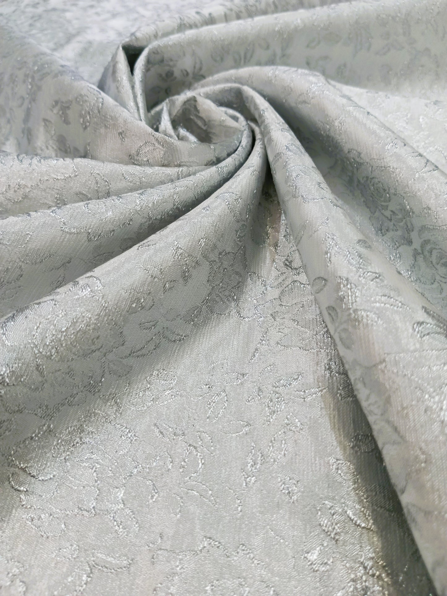 brochet organza