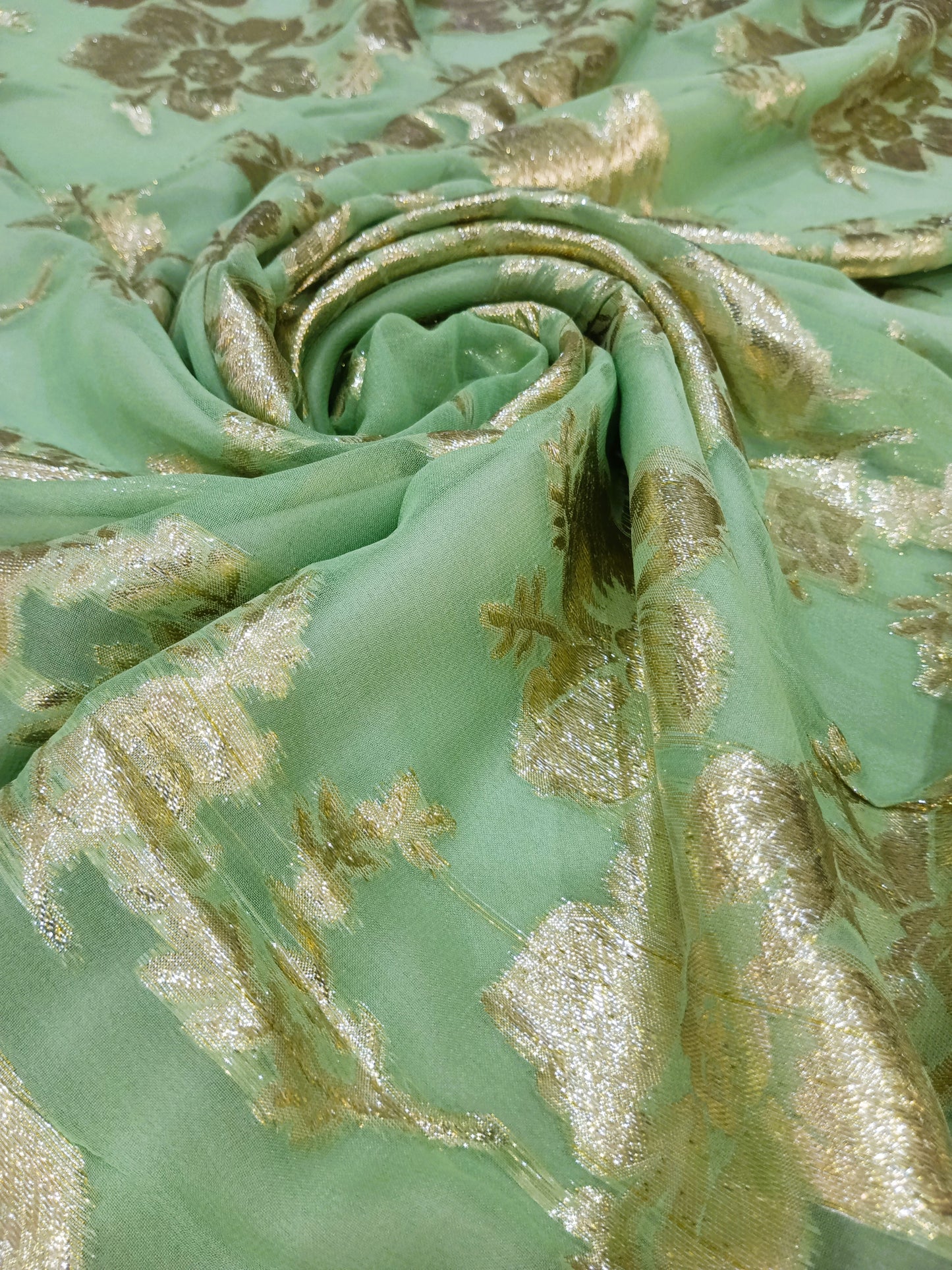 Tlija de soie en lurex