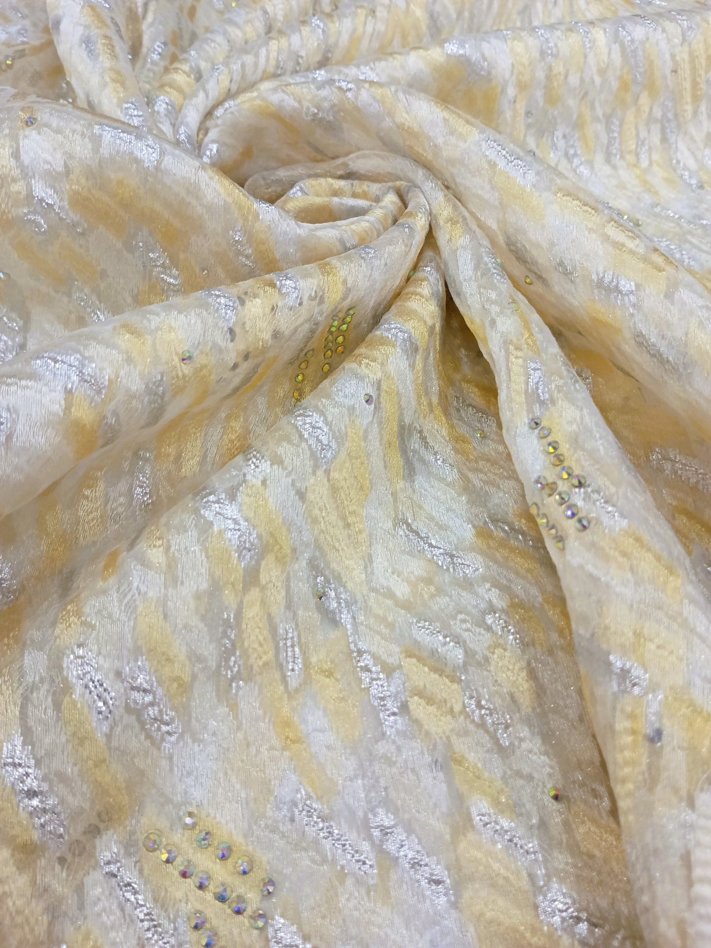 brochet organza
