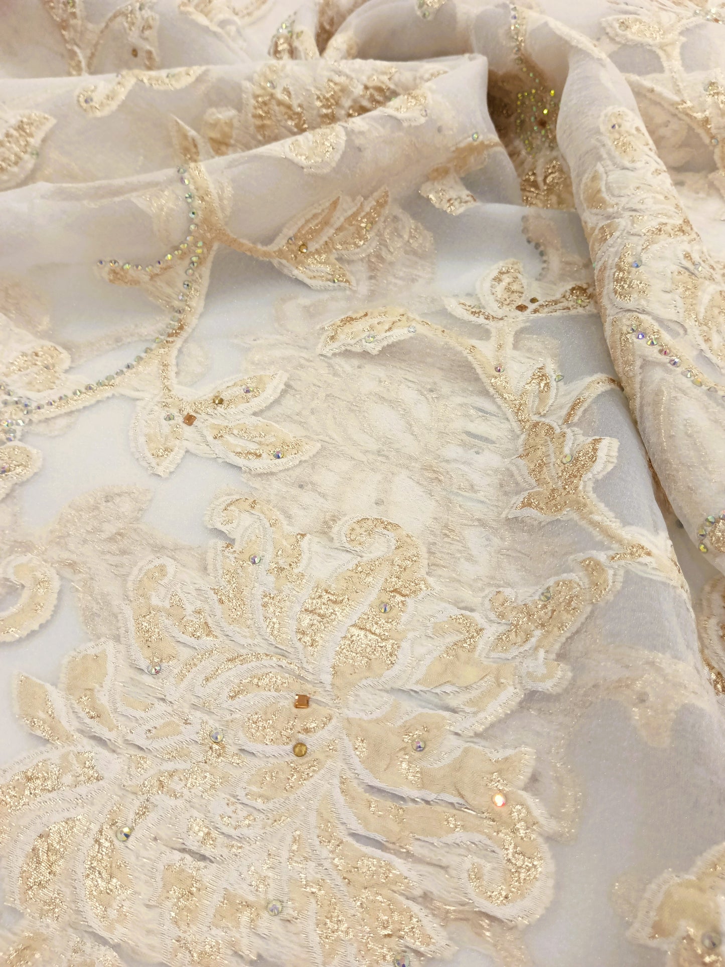 brochet organza