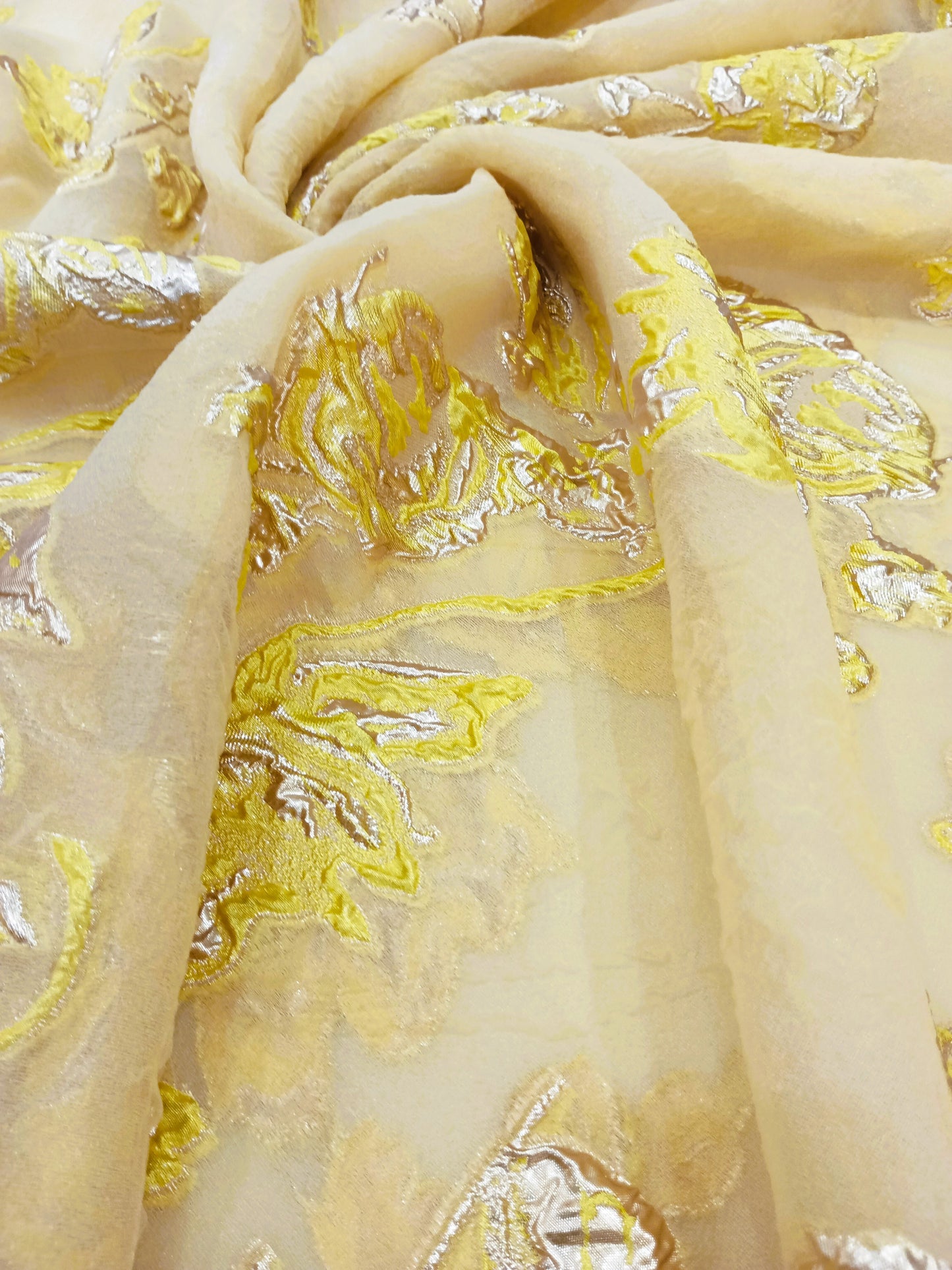 brochet organza
