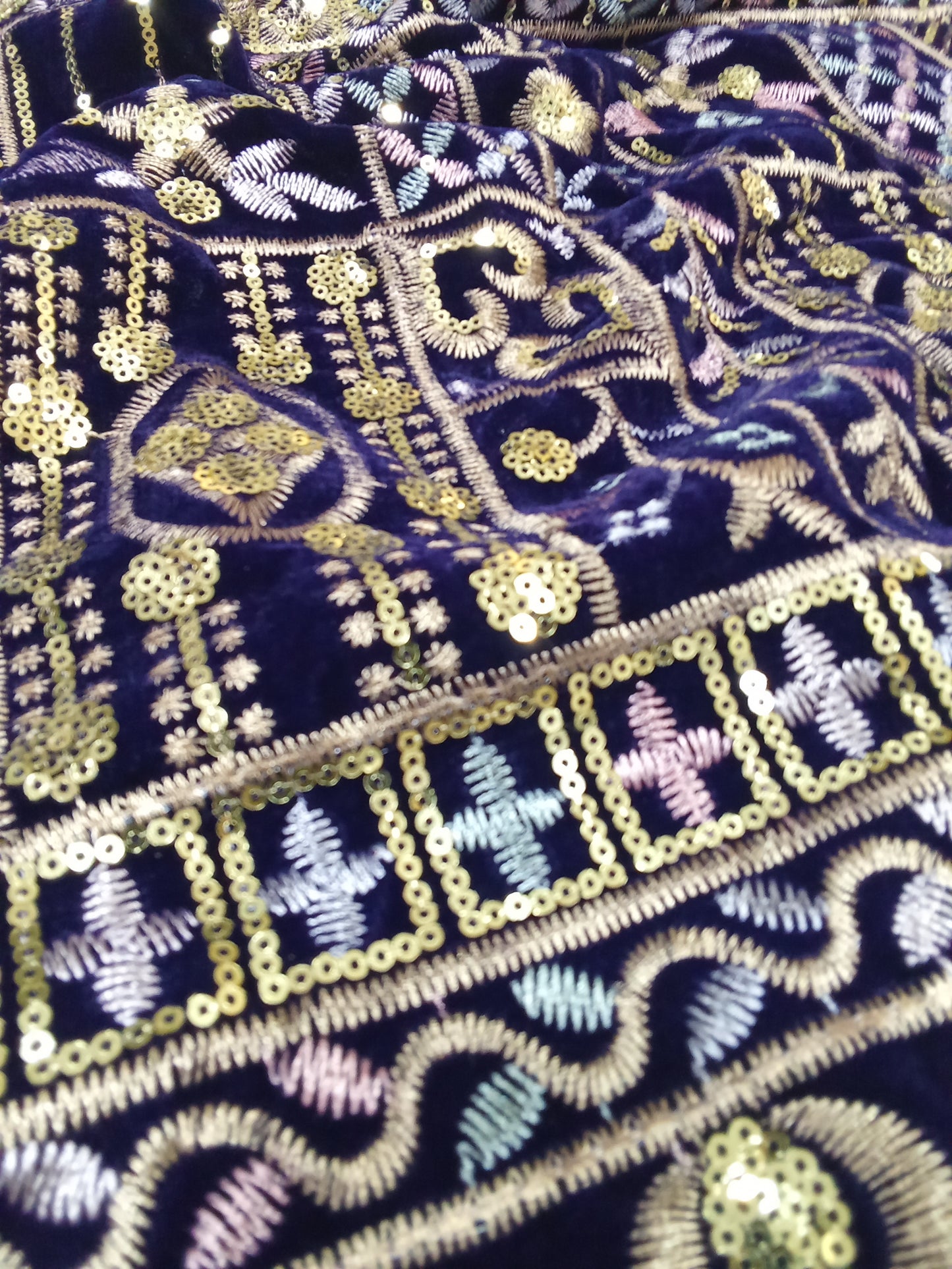 Velour de soie brode promo