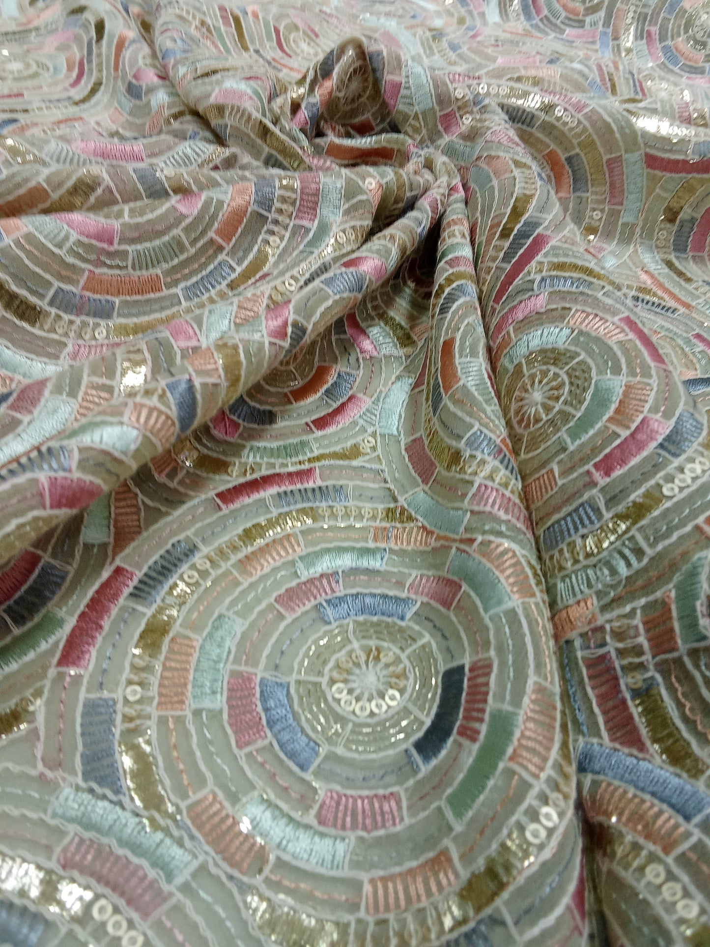 New collection tenue