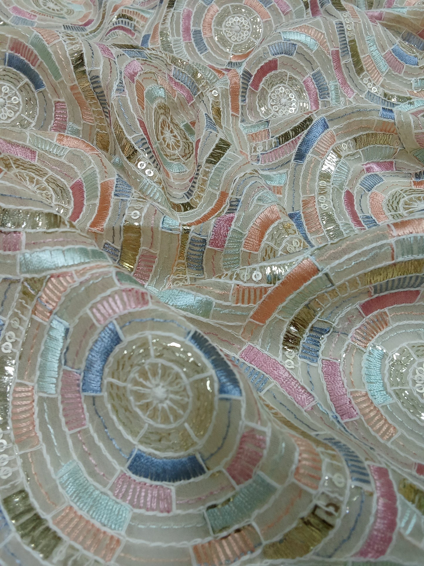 New collection tenue