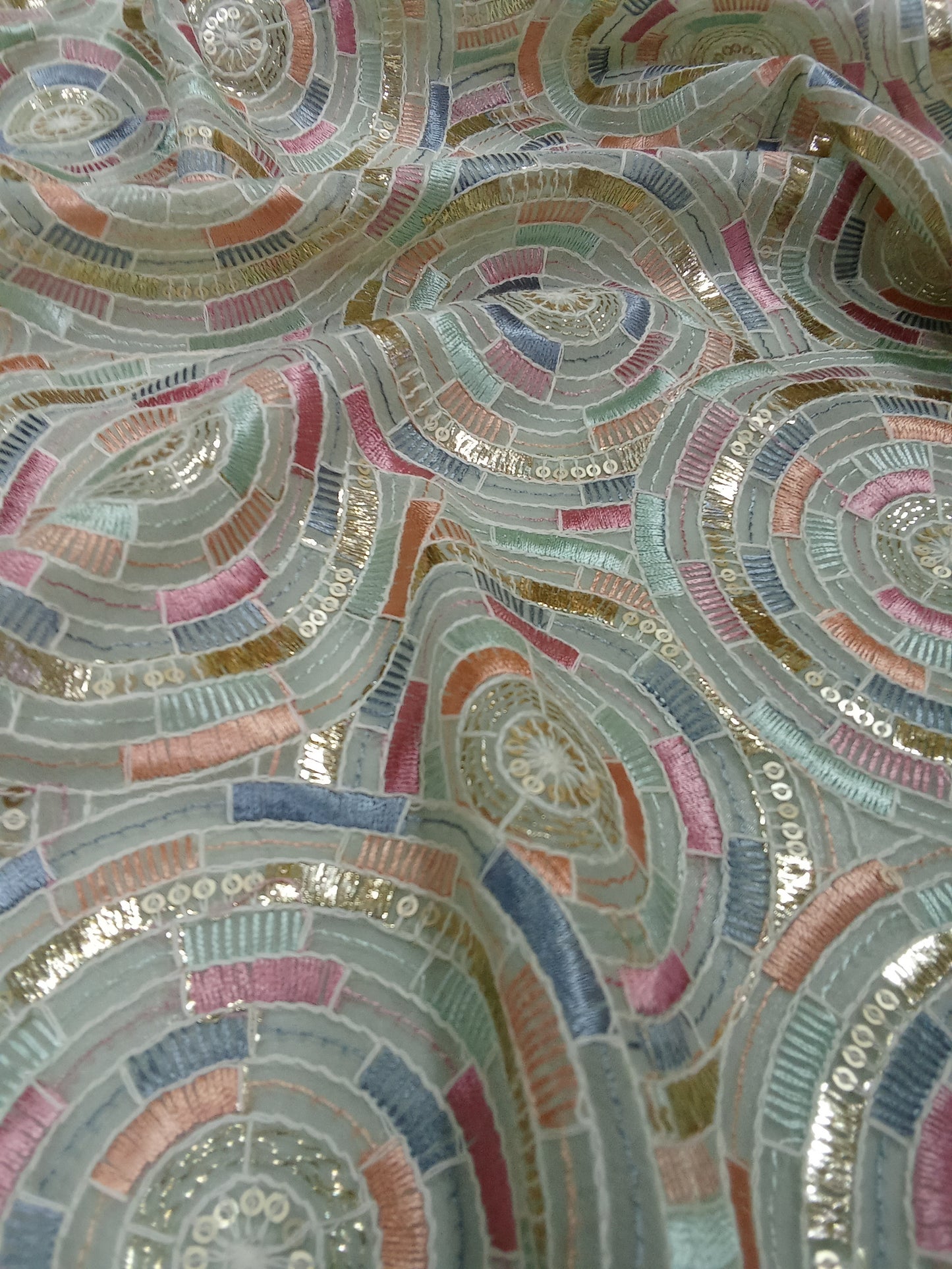 New collection tenue