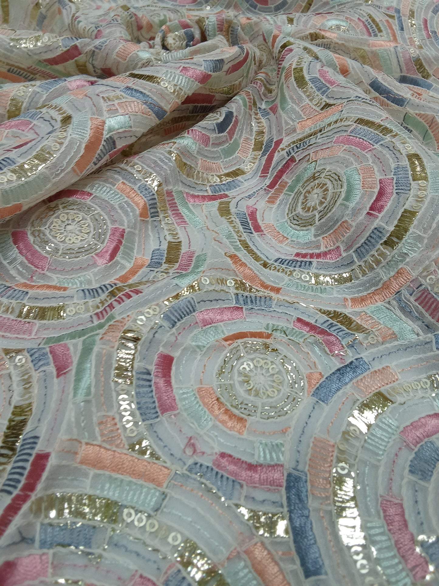 New collection tenue